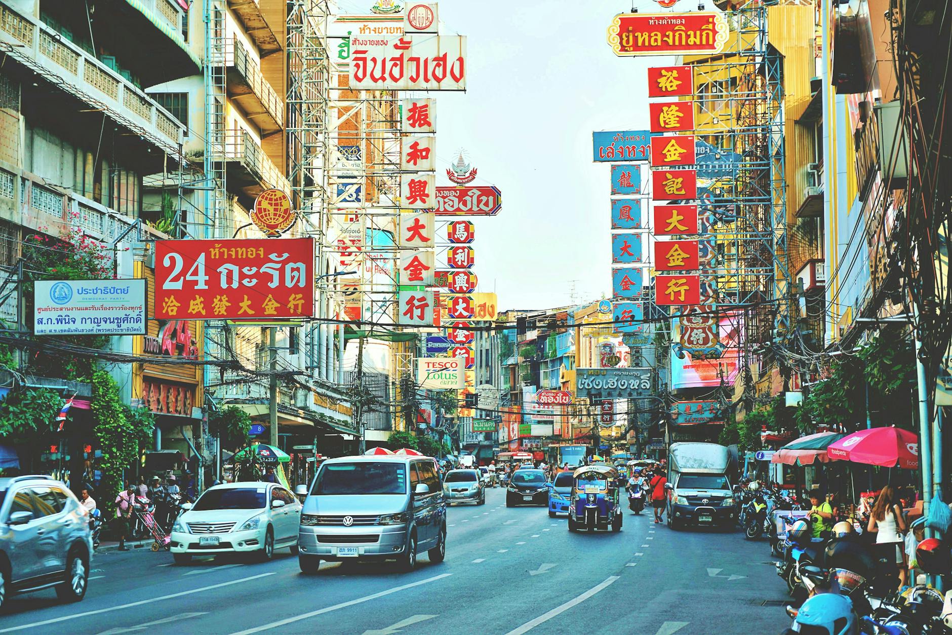 Bangkok Chinatown Food Crawl: 10 Unmissable Stops in 3 Hours